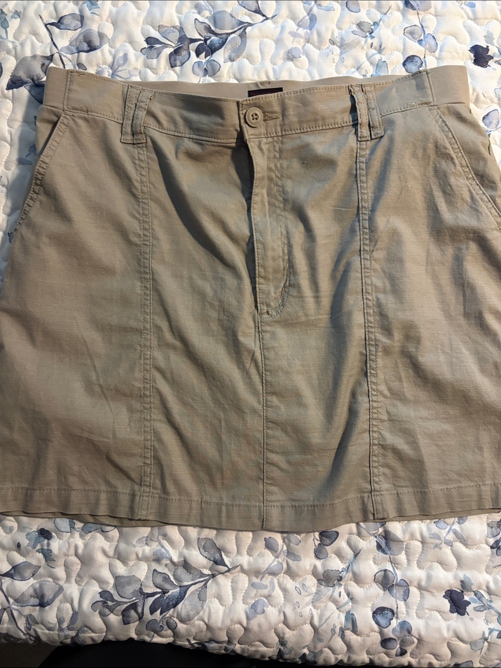 Lee Khaki Cotton Skirt with Classic Waistband
